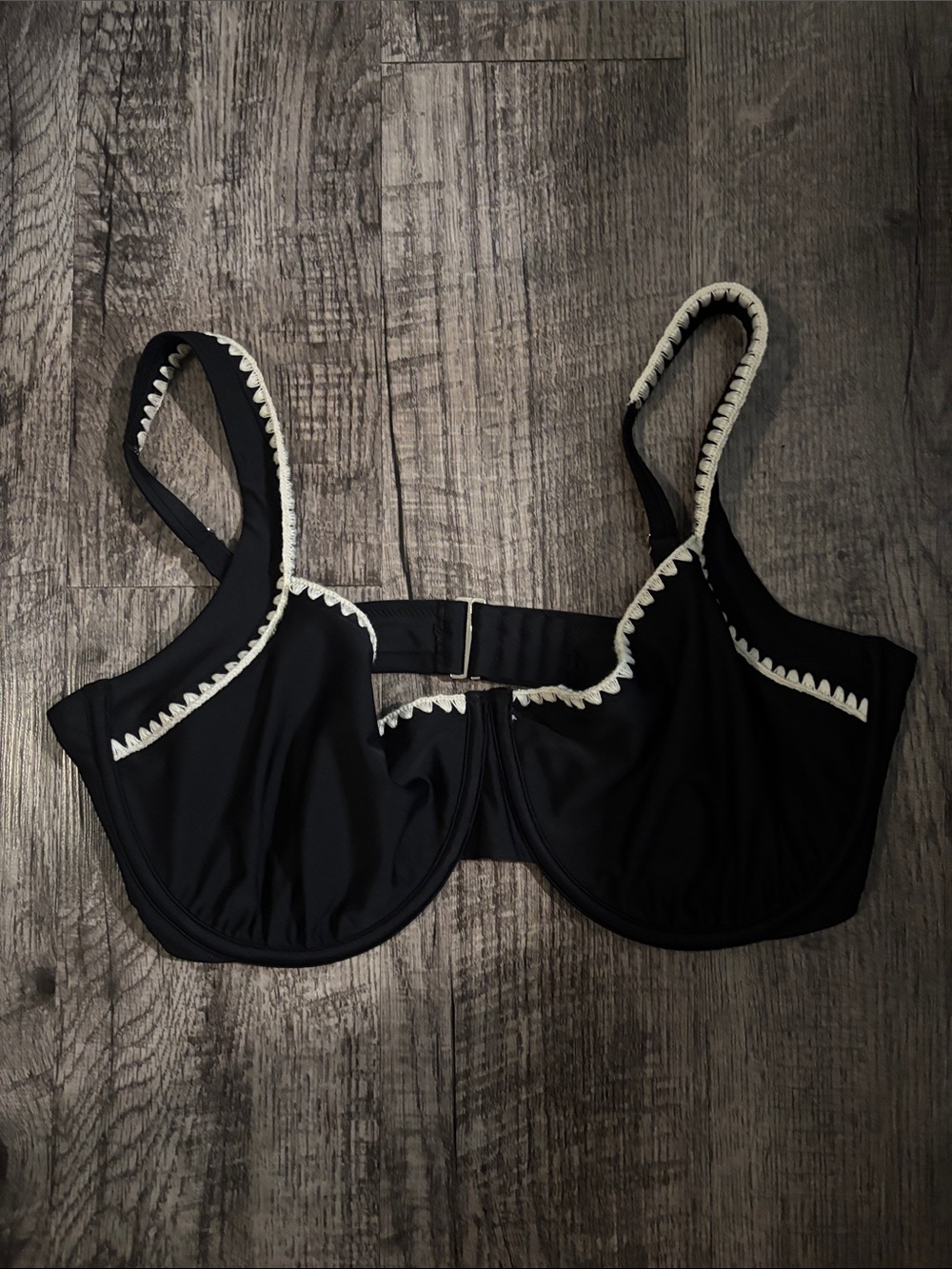 Abercrombie & Fitch Curve Love Bikini Top - Black with Ivory Trim - Size XLarge
